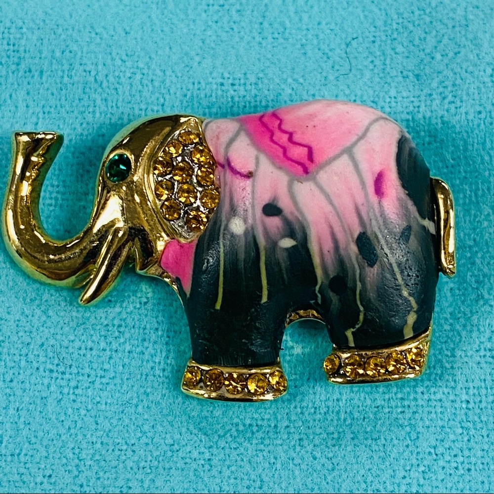 Elephant Pin - Picture 3 of 10